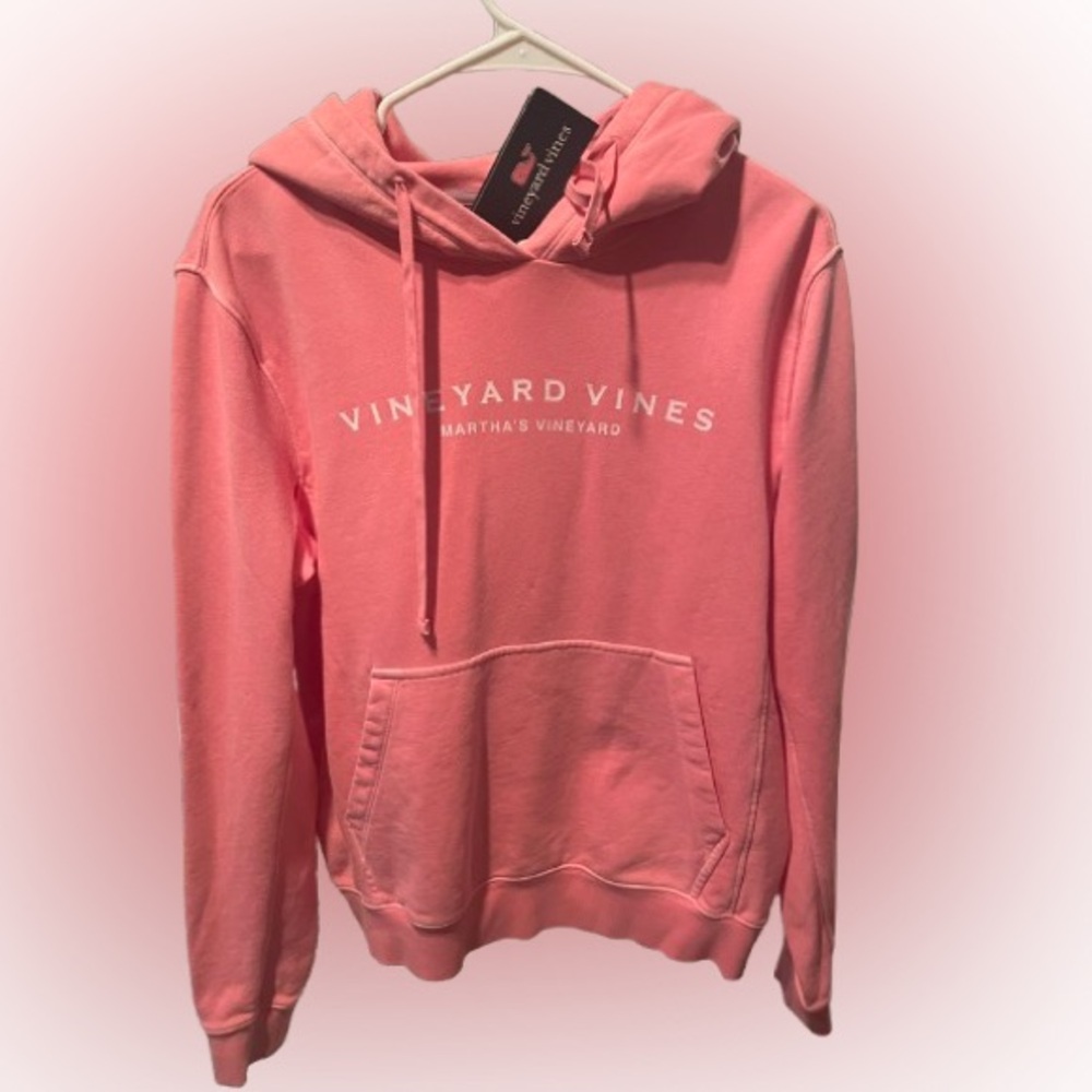 Vineyard Vines sweatshirt